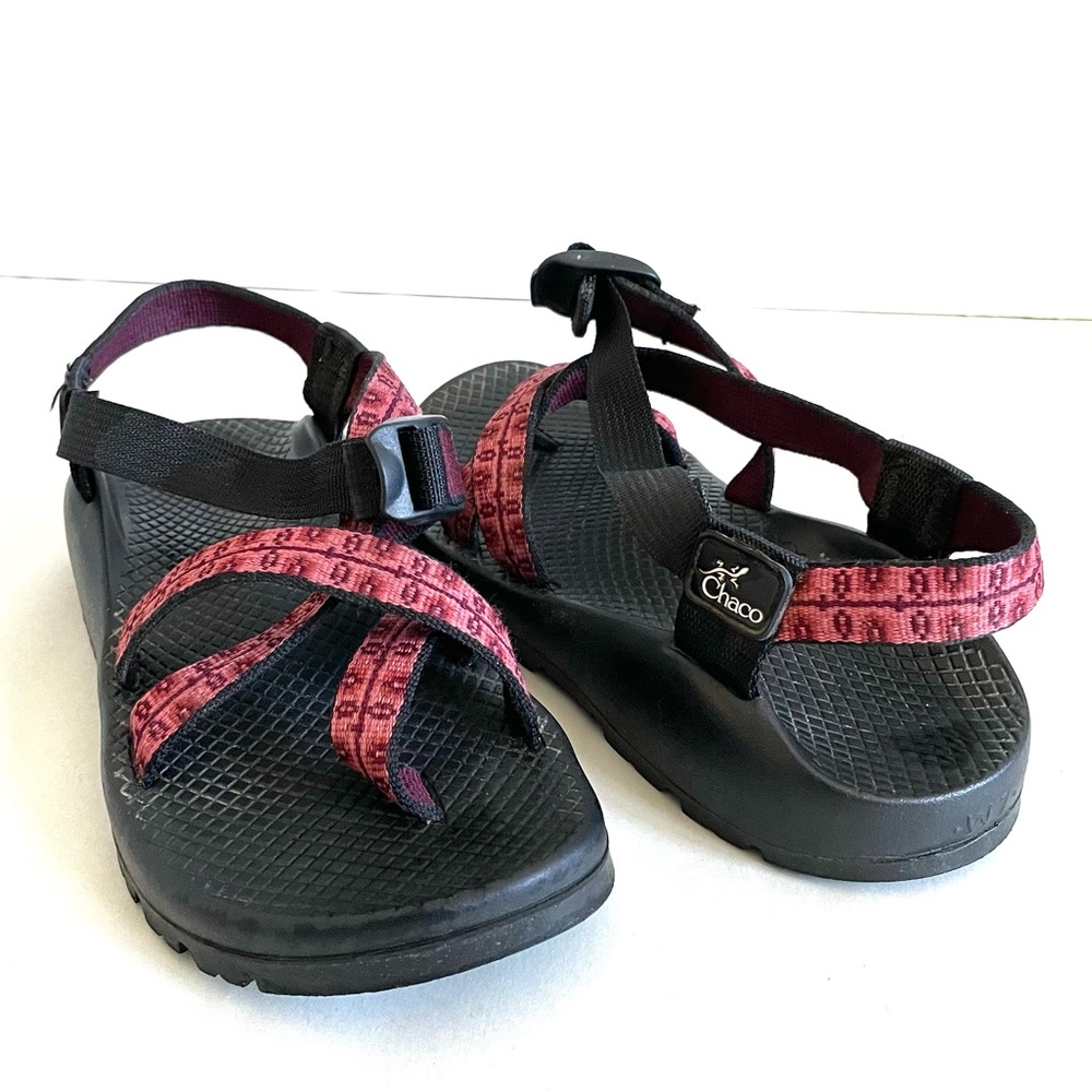 Chaco ZX/3 Burgundy Red strappy Aztec sandals USA